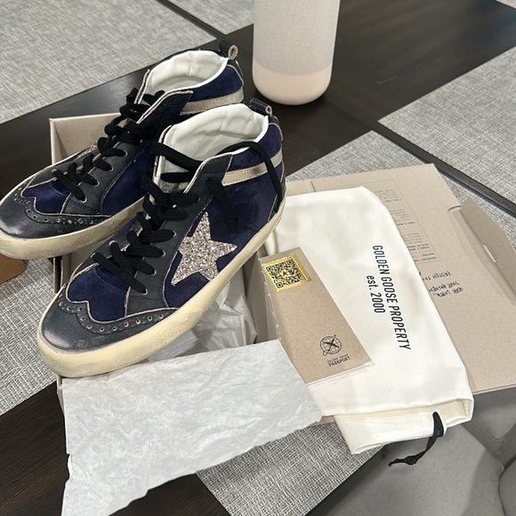 New Golden Goose Navy Mid Star Sneakers - Picture 6 of 16